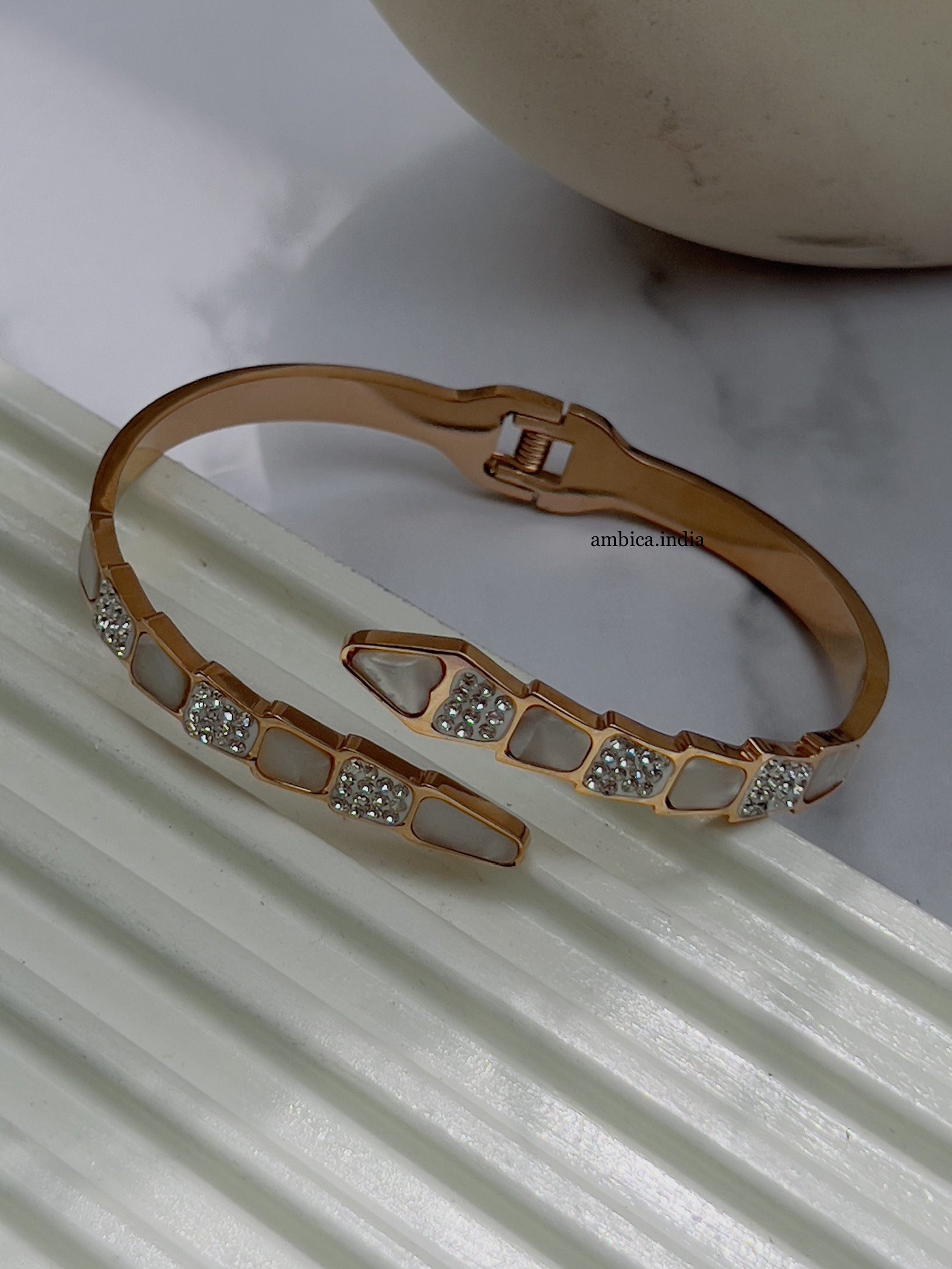Buy Silver Stainless Steel Interlinked Cross Curb Chain Bracelet Online -  Inox Jewelry India