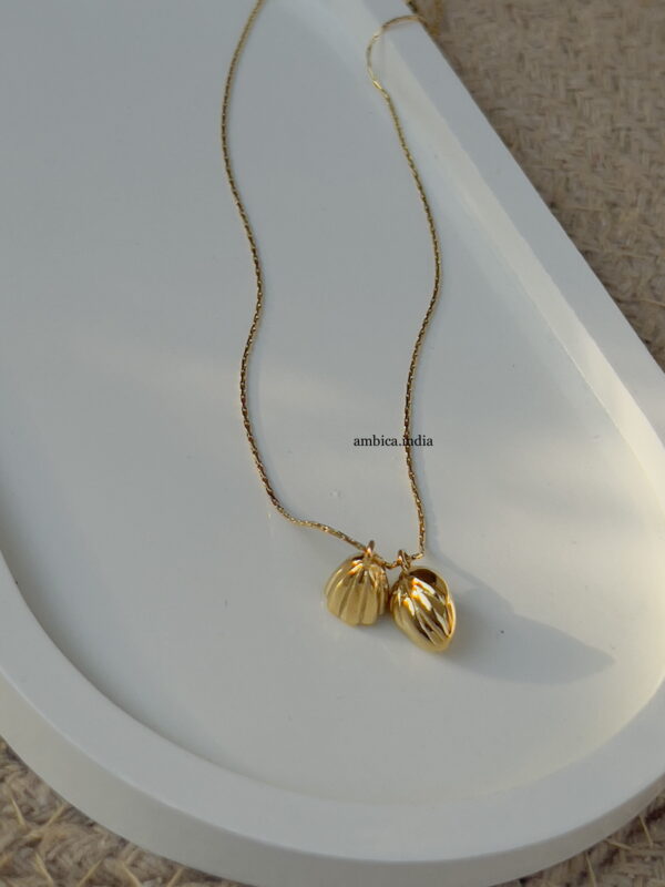 Lotus double pendant necklace 18k gold plated