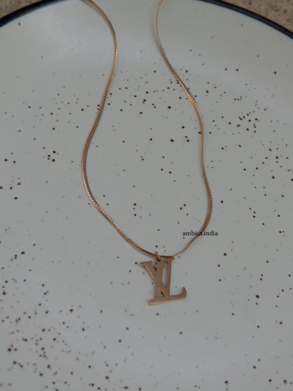 Lv necklace rose gold plated