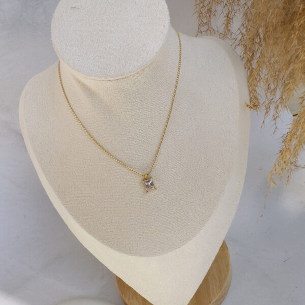 Small white crystal necklace