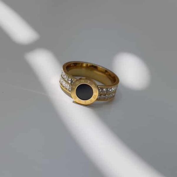 Roman ring