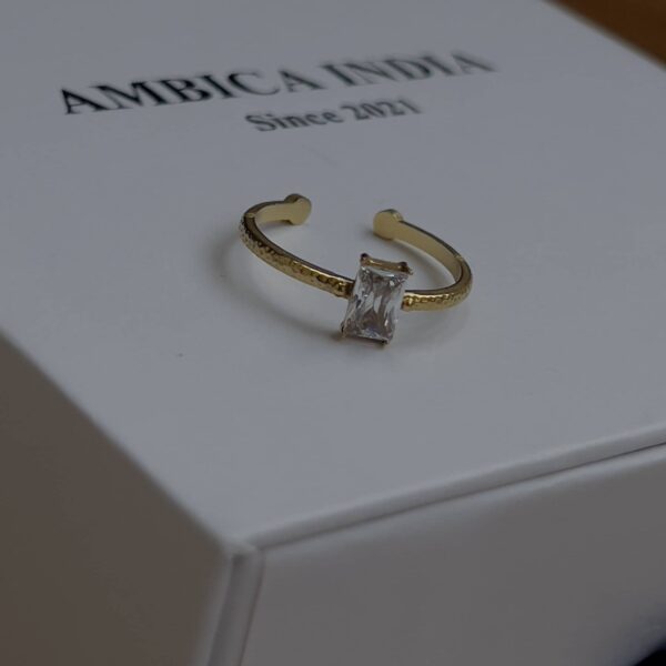 Rectangle crystal ring