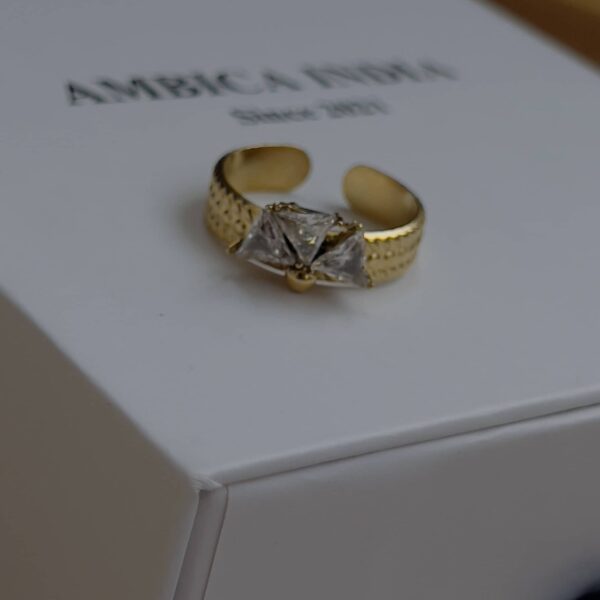 Bold ring
