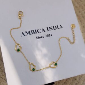 Heart with green crystal minimal bracelet