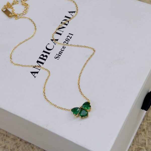 Green crystal necklace