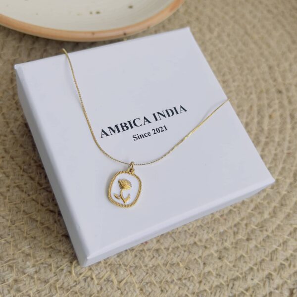 White rose flower necklace