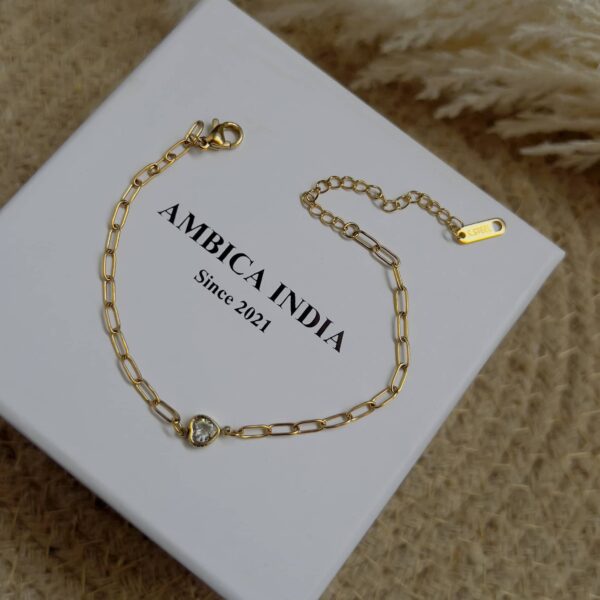 White heart crystal bracelet